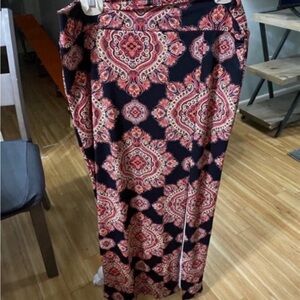 Charlotte Russe Burgundy and Black Paisley Skirt Size XL Stretch Elastic Waist